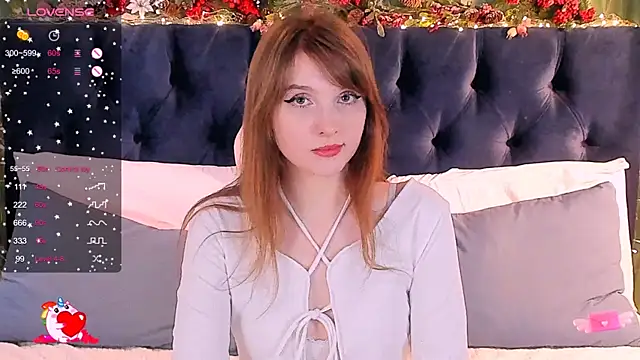 Snapshot of AliceLanley chatting on 1, 2, 2025 AliceLanley online show from 1, 2, 2025