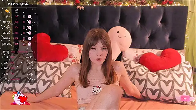 Snapshot of AliceLanley chatting on 26, 2, 2025 AliceLanley online show from 26, 2, 2025