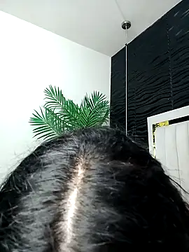 lucia vonne  online show from 8, 2, 2025