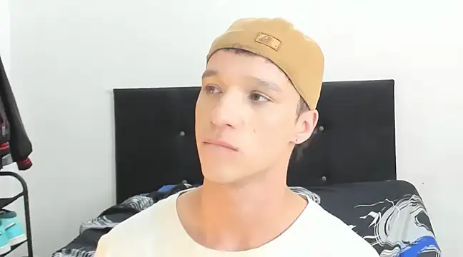 Snapshot of angelcortes chatting on 16, 1, 2025 angelcortes online show from 16, 1, 2025