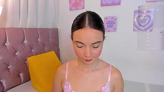 Snapshot of kate_sweet01 chatting on 16, 10, 2025 kate sweet01 online show from 16, 10, 2025