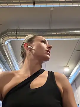 petrouchkaaa  online show from 16, 1, 2025