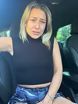 petrouchkaaa  online show from 18, 10, 2025