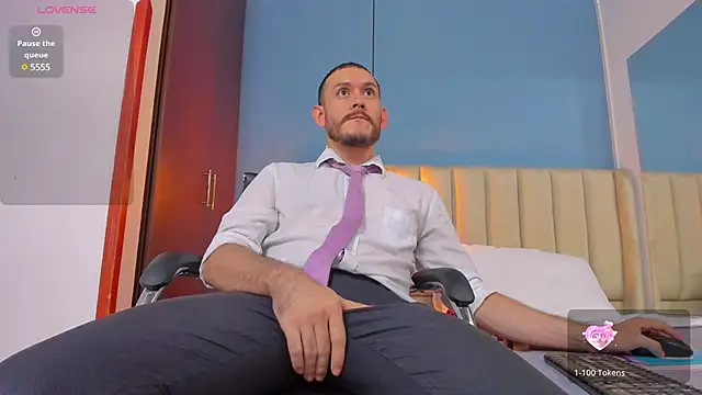 jeanpiere  online show from 6, 2, 2025