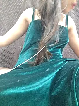 Snapshot of Roshni_98 chatting on 20, 2, 2025 Roshni 98 online show from 20, 2, 2025