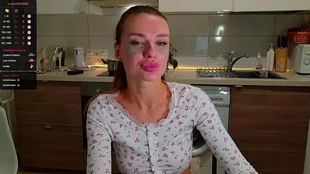 MissLovex online show from 5, 11, 2025