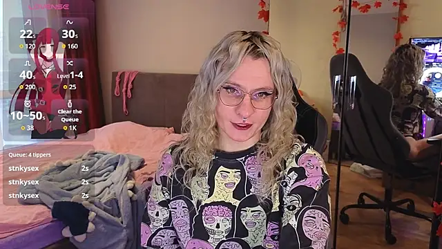 Lori Myaf online show from 25, 9, 2025