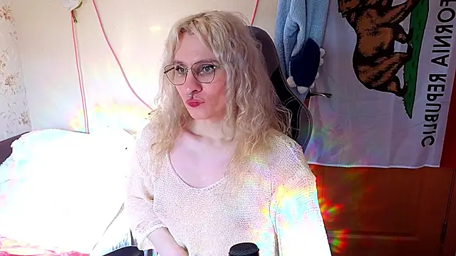 Lori Myaf online show from 28, 3, 2026