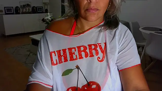 sarametisse26 online show from 25, 9, 2025