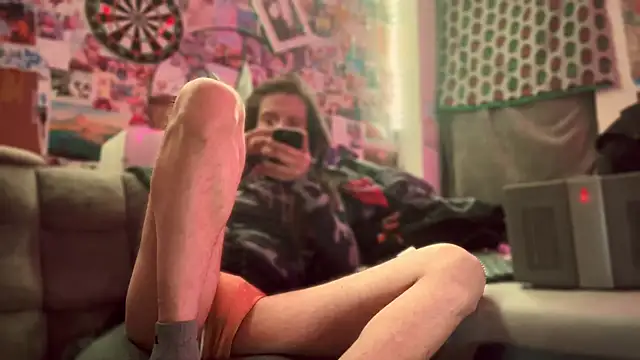 DownstairsSky online show from 1, 2, 2026