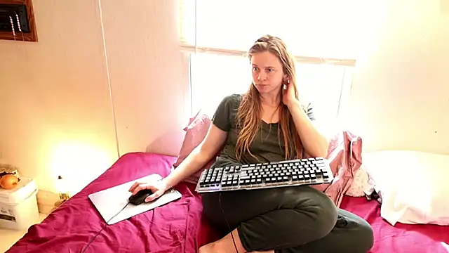 Snapshot of xxpixeyxx chatting on 6, 3, 2026 xxpixeyxx online show from 6, 3, 2026