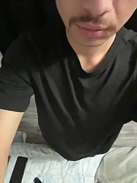 demonslayerr999 online show from 22, 2, 2025