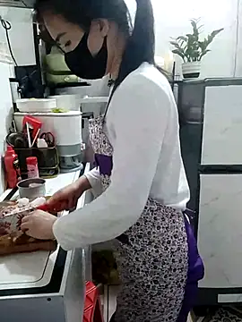 I AM NOT A SLUT online show from 3, 3, 2025