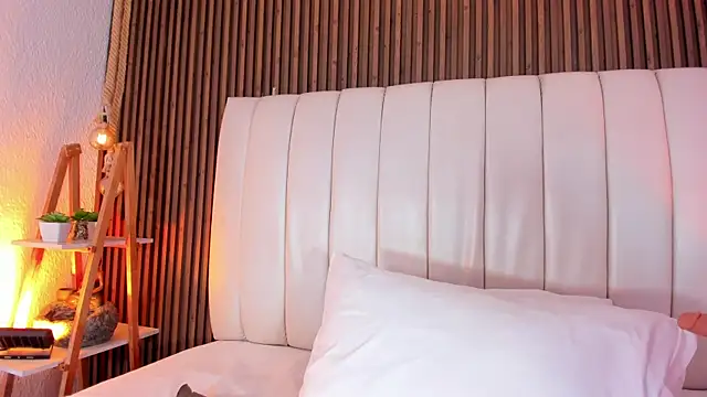 Snapshot of SaraRiley chatting on 24, 2, 2026 SaraRiley online show from 24, 2, 2026