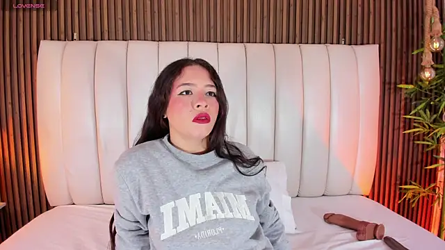 Snapshot of SaraRiley chatting on 27, 2, 2026 SaraRiley online show from 27, 2, 2026