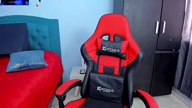 Snapshot of charlotee_lovee69 chatting on 25, 2, 2025 charlotee lovee69 online show from 25, 2, 2025