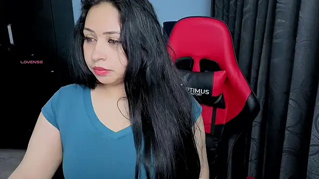 Snapshot of charlotee_lovee69 chatting on 3, 10, 2025 charlotee lovee69 online show from 3, 10, 2025