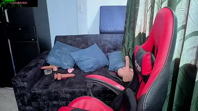 charlotee lovee69 online show from 1, 7, 2026