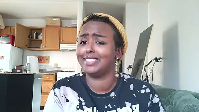 Snapshot of SiminFox chatting on 12, 1, 2026 SiminFox online show from 12, 1, 2026