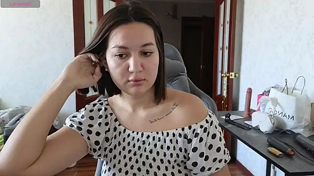 Nelly Fischer online show from 23, 3, 2025