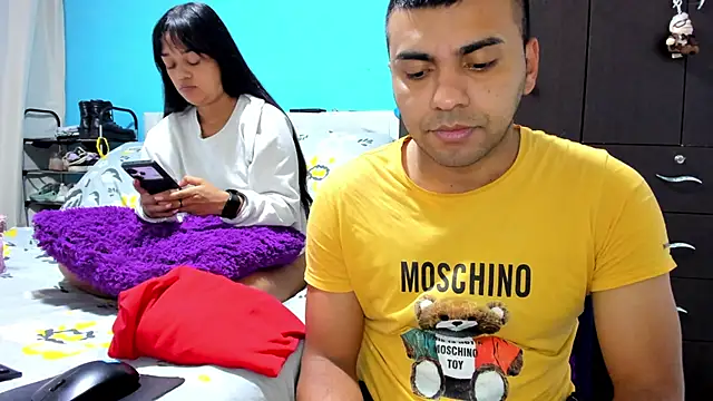 2ScarletandRyan8 online show from 7, 2, 2026