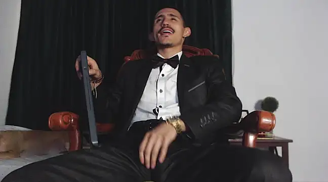 Snapshot of HomeAloneK chatting on 7, 2, 2025 HomeAloneK online show from 7, 2, 2025