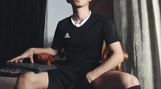 Snapshot of HomeAloneK chatting on 17, 2, 2025 HomeAloneK online show from 17, 2, 2025