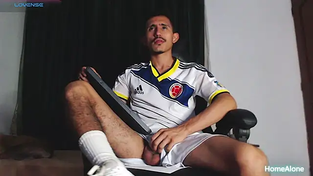 Snapshot of HomeAloneK chatting on 14, 3, 2025 HomeAloneK online show from 14, 3, 2025