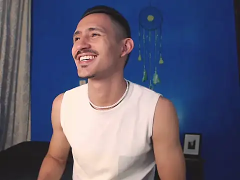 Snapshot of HomeAloneK chatting on 5, 11, 2025 HomeAloneK online show from 5, 11, 2025