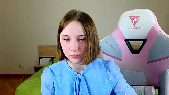 Cowell Adelina online show from 22, 2, 2026