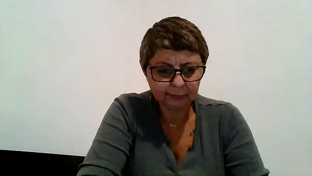 roseblak42 online show from 5, 11, 2025