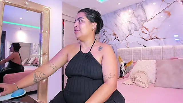 kiana cream online show from 28, 11, 2025