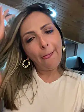  Abril-Office1 online show from 2, 1, 2025