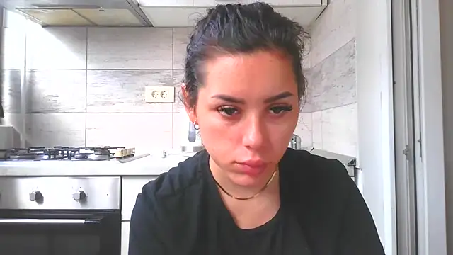 LovelyJulliette online show from 12, 11, 2025