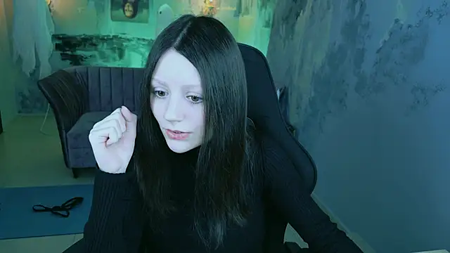 Snapshot of VeliraBraitberg chatting on 8, 12, 2024 VeliraBraitberg online show from 8, 12, 2024