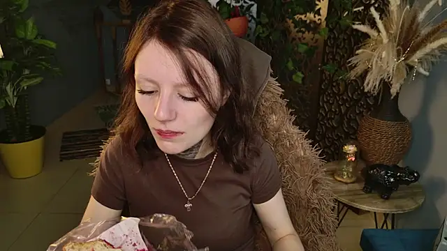 VeliraBraitberg online show from 13, 7, 2026