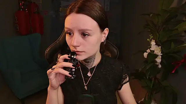 VeliraBraitberg online show from 18, 7, 2026