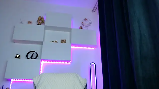 arianatattoos online show from 30, 3, 2026