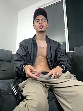 Stiven CL online show from 23, 2, 2025