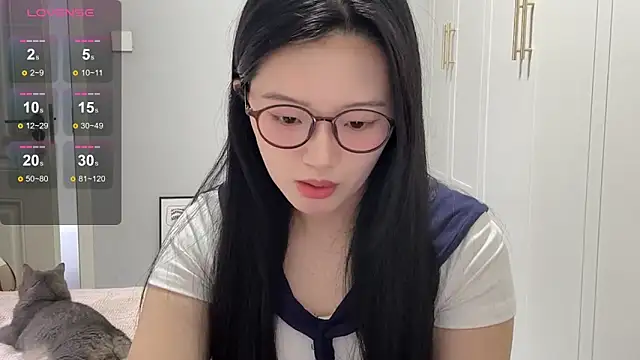 rose-u online show from 8, 10, 2025