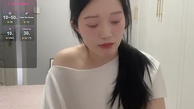 rose-u online show from 17, 11, 2025