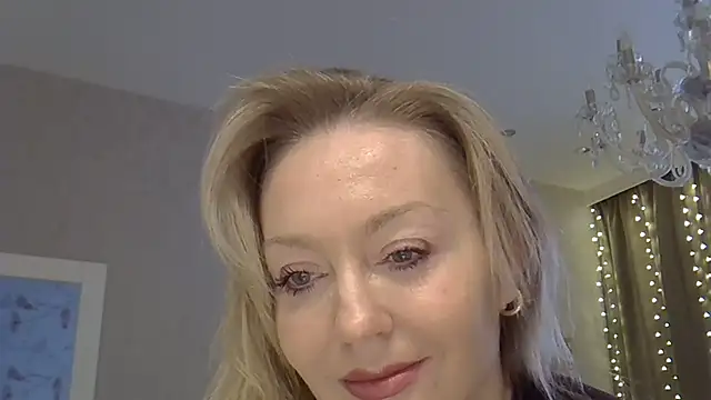 ZarinaSwift online show from 15, 12, 2025