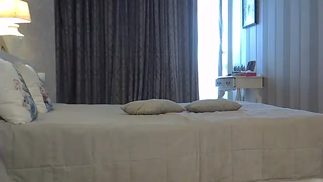 ZarinaSwift online show from 10, 3, 2026