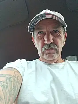 Hotbodyscottie online show from 10, 5, 2026