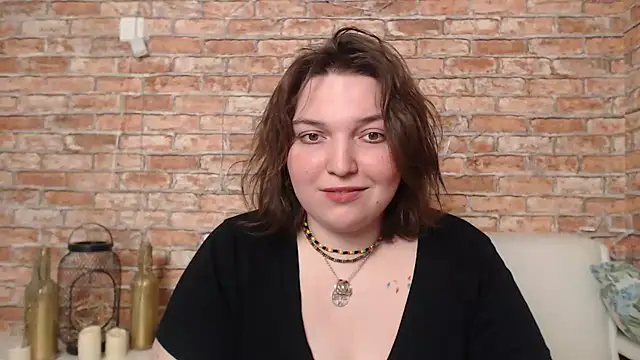 Amelia Kiss  online show from 20, 2, 2025