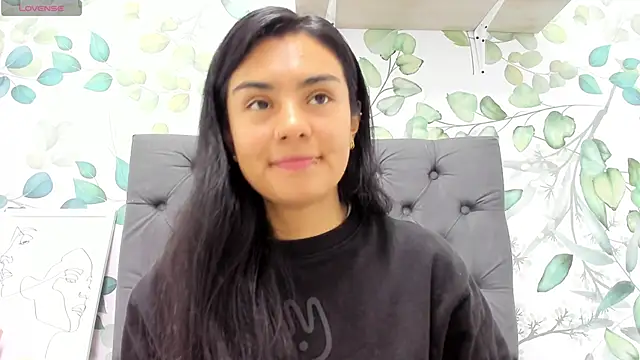 atilanadiaz7 online show from 11, 1, 2025