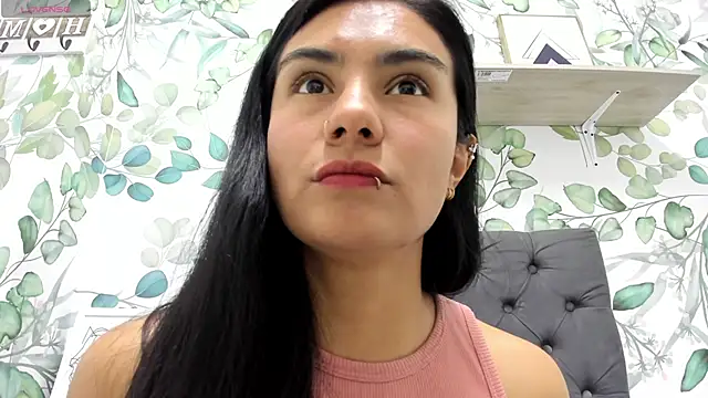 atilanadiaz7 online show from 2, 10, 2025