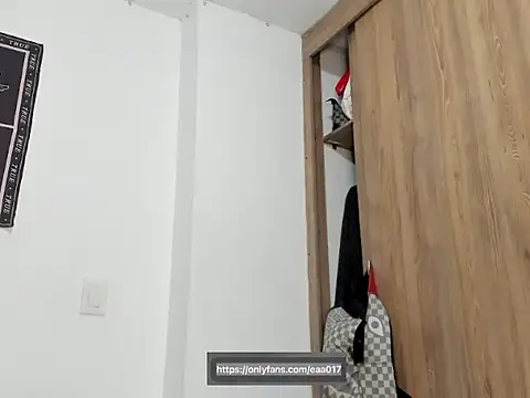 Snapshot of eeaa01 chatting on 24, 11, 2025 eeaa01 online show from 24, 11, 2025