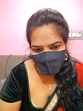 Snapshot of melina214 chatting on 13, 7, 2026 melina214 online show from 13, 7, 2026