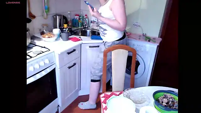 Sakura Green online show from 19, 3, 2025